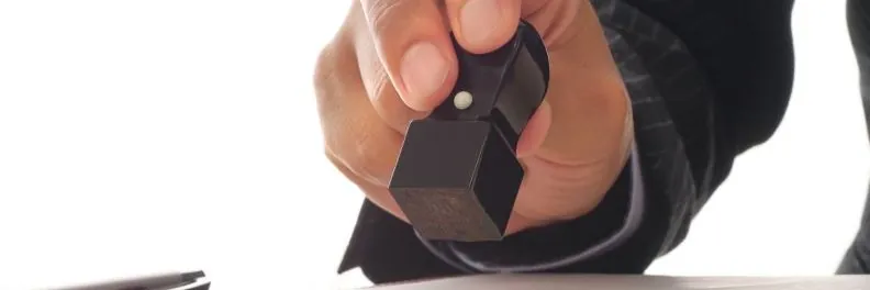 法人の印鑑証明書の取得方法は?窓口・郵送・オンライン申請の手順と手数料を徹底解説