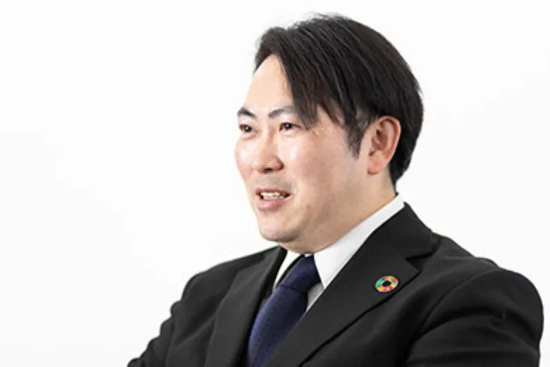 社員や専門家に頼ることも会社の成長には大切と語る木村社長