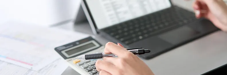 個人事業主はインボイス制度への対応で法人するべき?メリットや注意点を解説